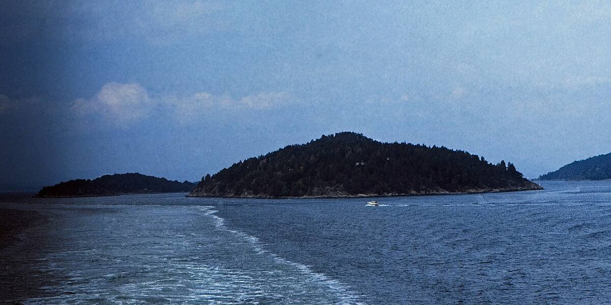Aspond sett fra sjøen