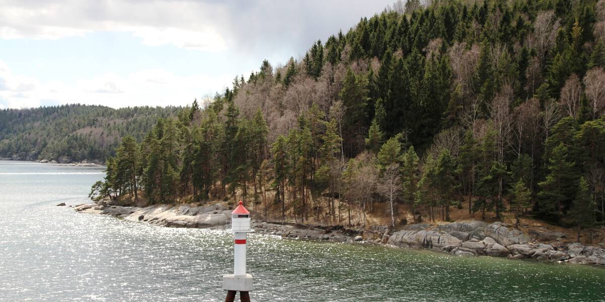 Håøya sett fra sjøen