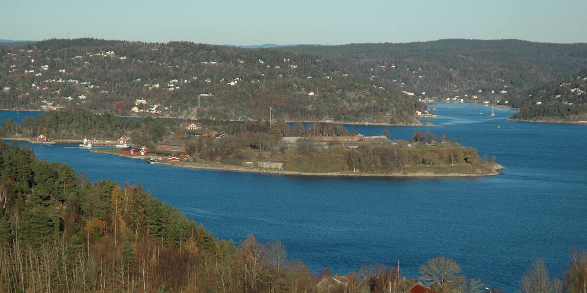 Nordre Kaholmen sett fra sjøen